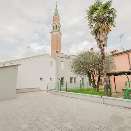 - Elegante Con Parcheggio Privato Pt *